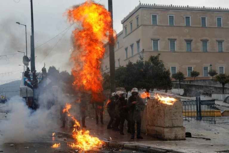Το σχέδιο για εισβολή στη Βουλή κατά τη διάρκεια του συλλαλητηρίου – Τι λέει η ΕΛ.ΑΣ.